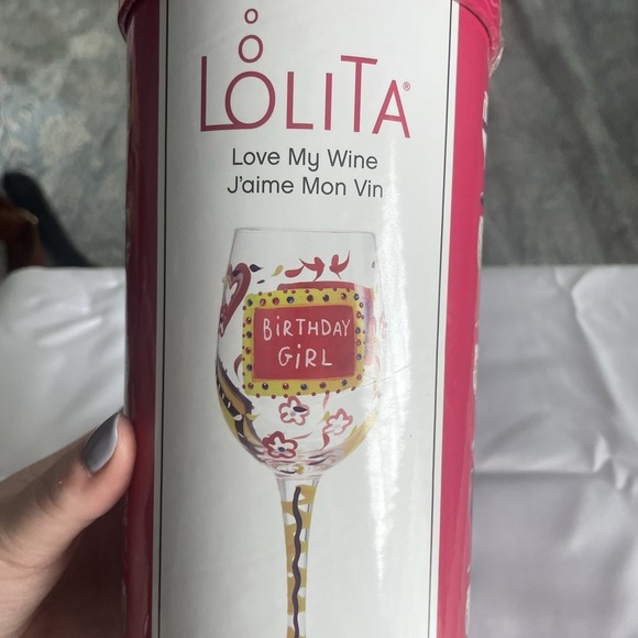 LOLITA HANDPAINTED "BIRTHDAY GIRL" STEMMED WINE GLASS 15OZ - I LOVE MY WINE - Picture 2 of 10